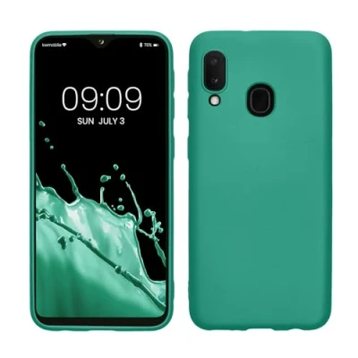 Immagine di kwmobile Custodia Compatibile con Samsung Galaxy A20e Cover Back Case Morbida Protezione in Silicone TPU Effetto metallizzato verde