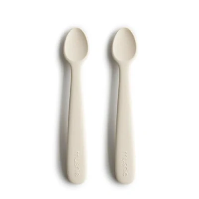 Immagine di Mushie Cucchiai da Alimentazione per Bambini Set di 2 in Silicone Senza BPA Lavabile Lavastoviglie Ivory
