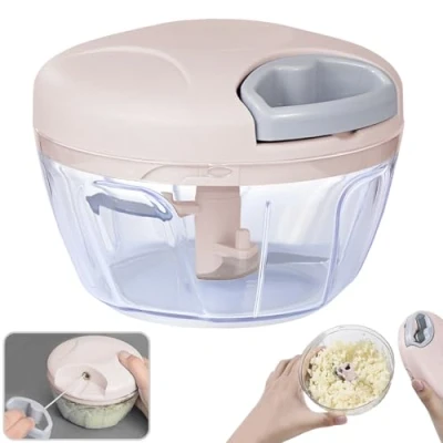 Immagine di NIUAWASA Tritatutto Manuale a Corda, 500ml Mano Cibo Trituratore Multi funzione di Verdure Robot da Cucina con Lame in Acciaio Inox Affettatrice Dicer Grinder per Cipolle Aglio Noci (Rosa)