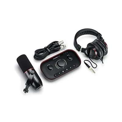 Immagine di Focusrite Vocaster Two Studio — Interfaccia per la registrazione di podcast un conduttore e ospite, con microfono dinamico qualità professionale DM14v cuffie HP60v