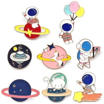 Immagine di Spilla Smaltata,Regerly 8 Pezzi Carino Smalto Badge Set con Pianeta Spaziale Smaltata Simpatica per Abito Borse Zaini Giacche Cappello