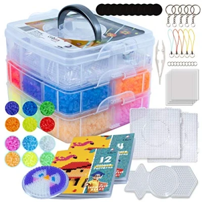 Immagine di La Manuli Kit Perline da Stirare 10000 Pezzi a Fusione con Custodia 12 Colori Neon e Fosforescenti, 5 Piastre, 16 Modelli, Accessori per Bricolage Bambini Creazione Gioielli, DIY