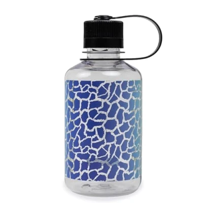 Immagine di Nalgene Sustain Borraccia in Tritan senza BPA, realizzata con materiale derivato dal 50% di rifiuti plastica, 473 ml, bocca stretta, giraffa arcobaleno