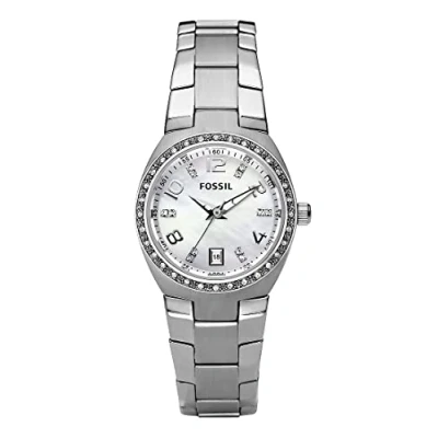 Immagine di Fossil Orologio Colleague da donna, movimento al quarzo, cassa in acciaio inossidabile argentata di 28 mm con bracciale inossidabile, AM4141