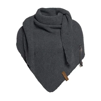 Immagine di Knit Factory Coco Sciarpa triangolare da donna antracite. Taglia unica