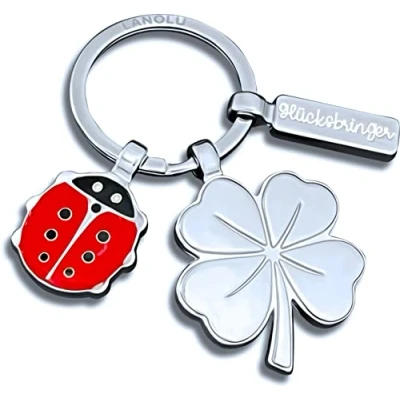 Immagine di LANOLU portachiavi portafortuna con ciondolo a forma di quadrifoglio e coccinella, per auto, portafortuna, buon successo, argento, S