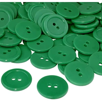 Immagine di AERZETIX C56382 Set di 50 bottoni per cucire rotondi Ø20x2.2mm con 2 fori 32L L32 colore verde chiaro in plastica diametro apertura 2mm merceria/abbigliamento/moda