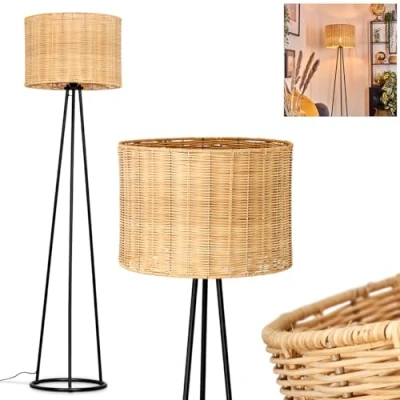 Immagine di HOFSTEIN lampada a stelo Cavaca, da terra in metallo/rattan, colore nero/naturale, con paralume rotondo (Ø 40 cm) e interruttore pedale, altezza 152 cm, 1 lampadina E27, senza