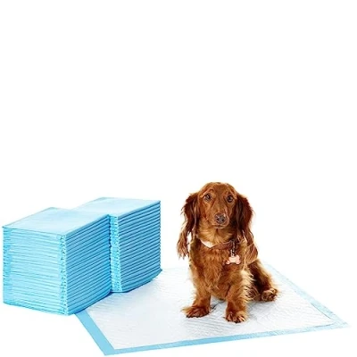 Immagine di Amazon Basics Tappetini resistenti per l&#039;addestramento di cani e cuccioli, a prova perdite con superficie ad asciugatura rapida, dimensione standard, confezione da 50, Blu