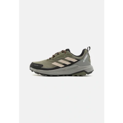Immagine di Adidas Terrex Anylander RAIN.RDY Hiking Scarpa da hiking, Uomo, Taglia: 49 1/3, Olive strata/wonder beige/core black Tessuto / sintetico