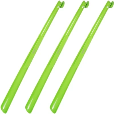 Immagine di biped Set di 3 calzascarpe extra lungo in plastica 65 cm con gancio z1557(verde chiaro)