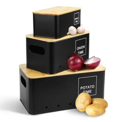 Immagine di Lannvan Set di 3 Porta Patate Cucina, Contenitore e Cipolle Aglio, per con Coperchio Fori Ventilazione, Contenitori Salvaspazio Cucina Design Retrò (Nero)