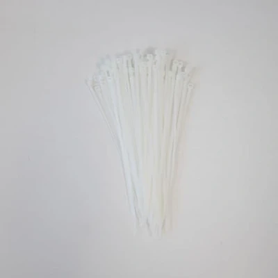 Immagine di Schneider Electric Thorsman 100 fascette stringicavo in poliammide 200 x 3,6 mm, colore trasparente, diverse dimensioni, bordi arrotondati lisci, super resistenti, autobloccanti per la