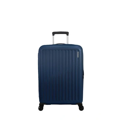 Immagine di American Tourister Trolley rigido, taglia M, realizzato in POLIPROPILENE, robusto e antigraffio. Molto pratico super leggero, dispone di due ampi scomparti, divisorio nel comparto superiore cinghi