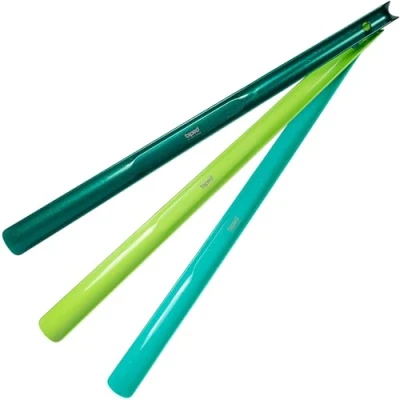 Immagine di biped Set di 3 calzascarpe extra lungo in plastica 65 cm con gancio z1557(greenery)