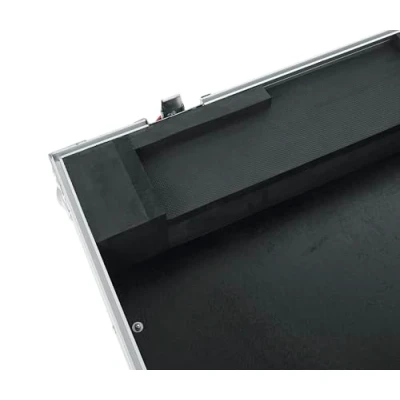 Immagine di Gator Cases g tourm32rndh Tour Style Road case per Midas M32R console di mixaggio con ruote da incasso