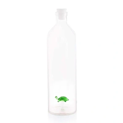 Immagine di Balvi Bottiglia Atlantis Turtle per l&#039;acqua Figura di Una Tartaruga all&#039;Interno con Tappo in Silicone
