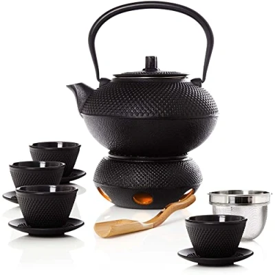 Immagine di Bonvivre© Servizio da tè 12 Pezzi in ghisa Smaltata per 4 Persone Set Stile Asiatico con teiera (1,4 l), scalda tè, Tazze, sottobicchieri, Cucchiaio dosatore, Filtro