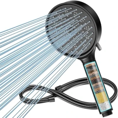 Immagine di Cobbe Soffione Doccia con Filtro Anticalcare, Doccino per Turbo 1,5M, Alta Pressione 6 Tipi di Getto, Grande Potente Filtrazione a 20 Strati (Nero)