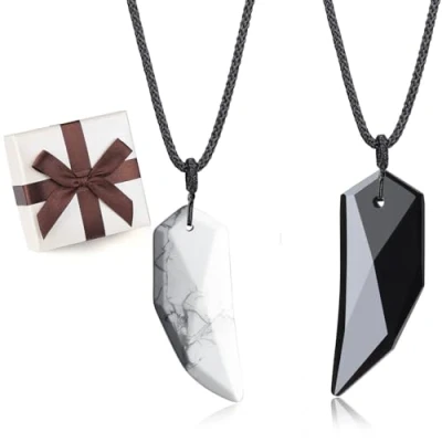 Immagine di COAI Set Coppia Due Pendenti per Lui e Lei in Ossidiana Howlite, Collane Regolabili con Ciondolo Amuleto Punta di Freccia