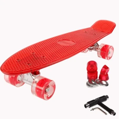 Immagine di FunTomia Skateboard Retro 57cm Mini Cruiser in plastica e Ruote Skate Board con Stile Anni 70 Strati di Acero (Rosso/Rosso LED)