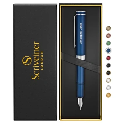 Immagine di Scriveiner penna stilografica EDC di lusso personalizzata (media), splendida tascabile blu opaco, finitura cromata, pennino tedesco Schmidt, set regalo per uomini e donne, incisione del nome