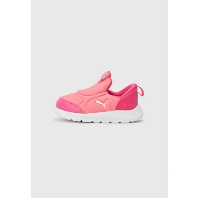 Immagine di Scarpe Puma Fun Racer 2 SLIPTECH per bimbi ai primi passi