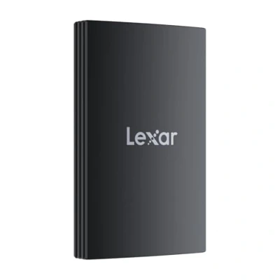 Immagine di Lexar ARMOR 700 SSD Portatile 4TB, 2000 MB/s in Lettura e Scrittura USB 3.2 Gen 2x2, Esterno IP66 Resistenza all&#039;Acqua Polvere, Compatibile con Mac, iPhone 15 Pro, Camera(LAR700X004T RNBNG)
