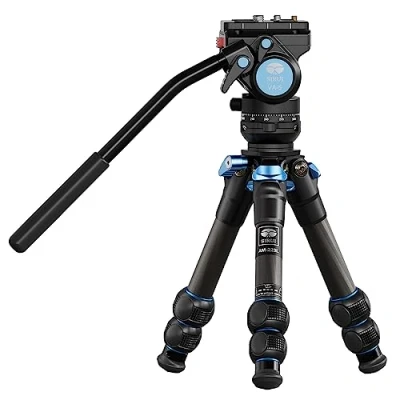 Immagine di SIRUI Mini Treppiede AM 223L con Testa Fluida VA 5, da Viaggio in Carbonio per Fotocamera, Videocamera, Base Livellante, Altezza Massima 44.4cm, Piegata 31cm, Carico Massimo 3KG