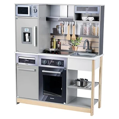 Immagine di Theo Klein Cucina familiare Miele, in Legno con Fornello, Funzione Luci e Suoni, Forno a Microonde, Frigorifero distributore di Cubetti Ghiaccio, Accessori da Cucina, Giocattoli per Bambini 3+