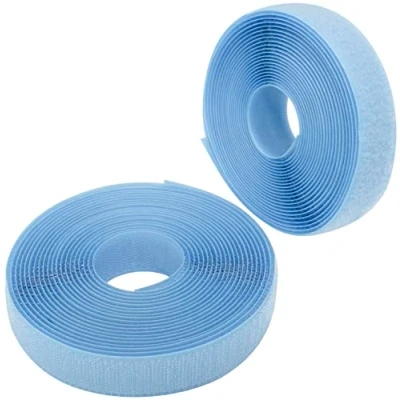 Immagine di Aerzetix C65944 Nastro/rotolo di scratch 25mm 5 metri auto aggrappante organizer/fermacavo striscia aggancio sacchetto indumento cinghia colore: blu cielo in poliammide e poliestere