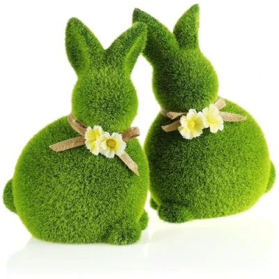 Immagine di com four® 2X Figura Decorativa Coniglietto Pasquale con Fiocco e Fiori di Coniglio in Ceramica per la Primavera Coppia Conigli Ricoperti Erba Artificiale (2 23 cm)