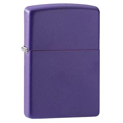 Immagine di Accendino Zippo® Classic Purple Matte 237, Antivento Ricaricabile Zippo, Realizzato in Metallo con Caratteristico &quot;click&quot; Color Viola, Made USA, Ottima Idea Regalo