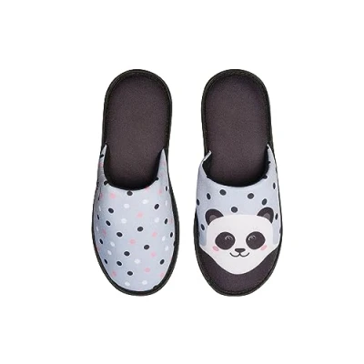 Immagine di Dedoles Pantofole Donna Uomo &amp; Bambini Ciabatte Memory Foam con tanti Design Unicorno Gatti Caffè Musica Regalo, Colore: Panda felice, 38 39 EU