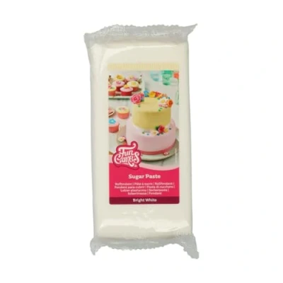 Immagine di FunCakes Pasta di Zucchero Bright White: facile da usare, liscia, flessibile, morbida e pieghevole, perfetta per decorare torte, halal, kosher senza glutine 1000 g