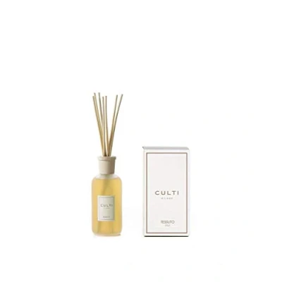 Immagine di Diffusore bastoncini Stile da 250 ml Culti Milano Fragranza TESSUTO, al midollino, foglie di cassis e musk Durata 3 mesi Metratura 10 a 20 mq