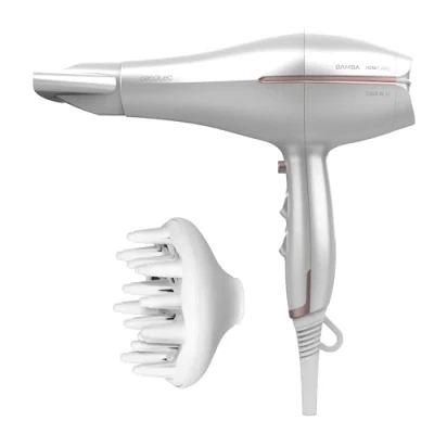 Immagine di Cecotec Asciugacapelli Ionic IoniCare 5300 Maxi Aura Potenza 2200W, con ioni reali e flusso d&#039;aria elevato, funzione Cool Air, 2 velocità 3 temperature, bianco