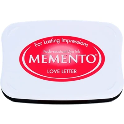 Immagine di Tsukineko Memento Tampone di Inchiostro per timbratura, Rosso, Lettera d&#039;Amore, Grande, a Base d&#039;Acqua, Traslucido, Impermeabile, archivio, goffratura, Pad Size: 7,6 x 4,7 cm