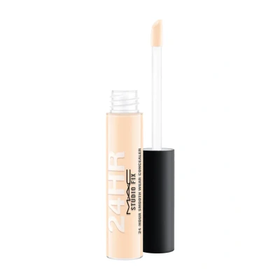Immagine di MAC Studio Fix 24 Hour Smooth Wear Correttore NC15 7 ml