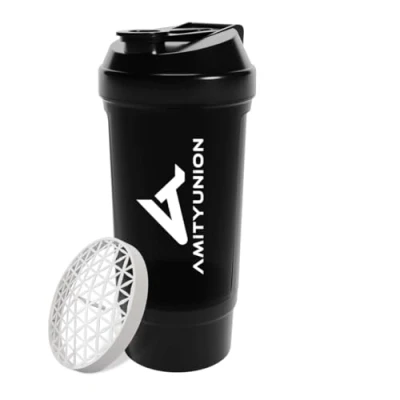 Immagine di AMITYUNION shaker per proteine ​​FYRA 700 ml con contenitore scomparto polvere proteine, senza BPA setaccio e scala frullati di siero latte BCCA, (Black)