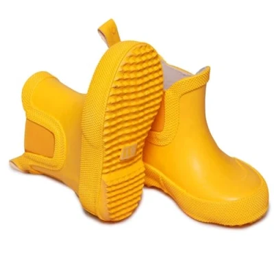 Immagine di CeLaVi Basic Wellies Short, Barca da Pioggia Unisex Bambini, Giallo, 19 EU