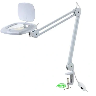 Immagine di lampada con lente di ingrandimento a pantografo illuminazione led