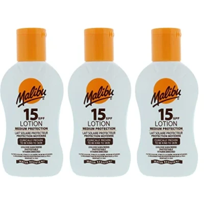 Immagine di Malibu Lozione solare SPF 15 arricchita con vitamine resistente all&#039;acqua ad alta protezione, confezione da 3 100 ml