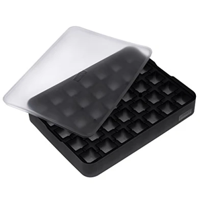 Immagine di Lurch ICE FORMER Premium Ghiacciapasta in silicone con coperchio per 35 cubetti di ghiaccio, dimensioni 2 cm, colore: Nero