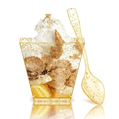 Immagine di PALUDO 50 Pezzi Mini Tazze da Dessert con Cucchiai, 60 ml Coppette in Plastica Glitter Dorati, Riutilizzabile Bicchierini Trasparente per Mousse Budino Tiramisù