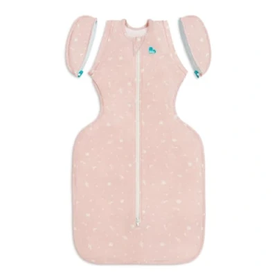 Immagine di Love To Dream Swaddle Up Transition, Medium 6 8.5 kg, Dusty Pink Moon, vestibilità aderente, ali con cerniera, 1,5 TOG adatto per temperature miti (18 22 C), lavabile in lavatrice e doppia cerniera