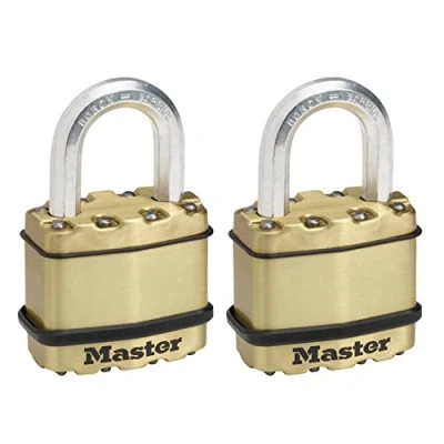 Immagine di MASTER LOCK Lucchetto ad Alta Sicurezza [Chiave] [Acciaio Laminato e Rivestimento Protettivo] [Esterno] [Set di 2] M1BEURT Ideale per Portali, Garage, Sconto