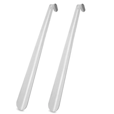 Immagine di Diompirux 2 pezzi 42CM Acciaio Inossidabile Shoe Horn, Calzascarpe Metallo Lungo Calzante per Appendere Adatto, Stabile Horn con Occhiello, Adulti, Anziani, Donne Incinte, Bambini