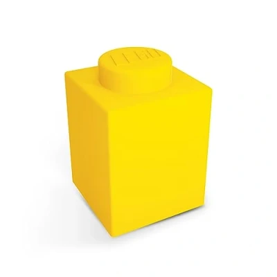 Immagine di LEGO Iconic 1x1 lampada mattone led in silicone Giallo Con 8 colori che cambiano automaticamente e blocco manuale del colore (include 3 batterie AAA) altezza 116mm x larghezza 78mm