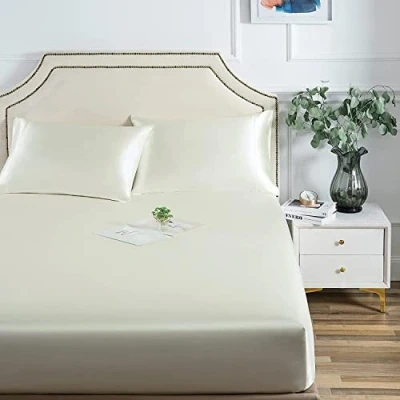 Immagine di Damier Lenzuolo con angoli elasticizzati in raso, 160 x 200 cm, bianco seta, lucido, di alta qualità, adatto per materassi fino a 25 cm